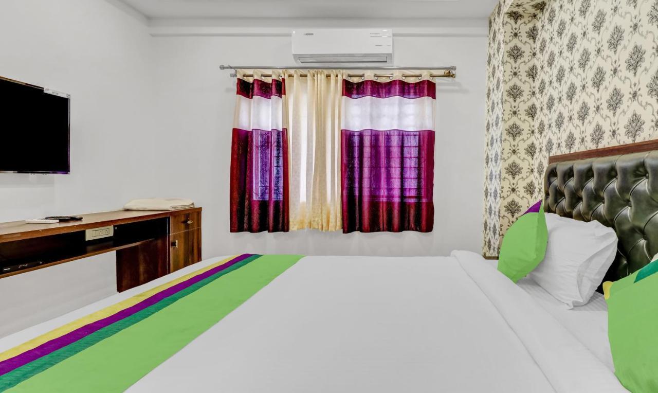 Treebo Three Drops Hotel Bangalore Buitenkant foto